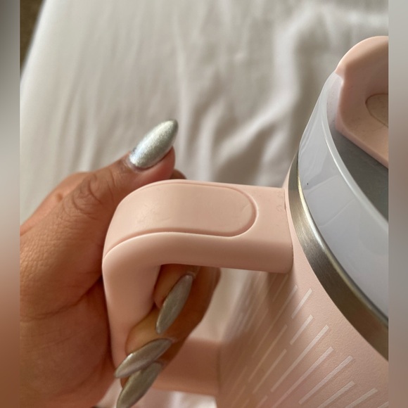 Stanley Bloom Rain 40oz - Picture 10 of 10